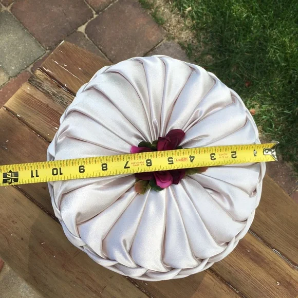 Handmade tufted round silky flower decorative throw pillow - Picture 4 of 7